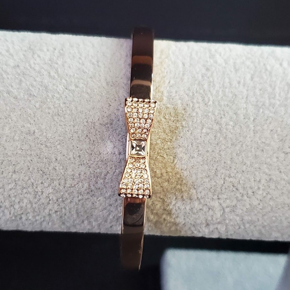 Kate Spade Ready Set Bow Hinged Bangle Bracelet Rose Gold with Pave Bow Signed - Picture 8 of 11